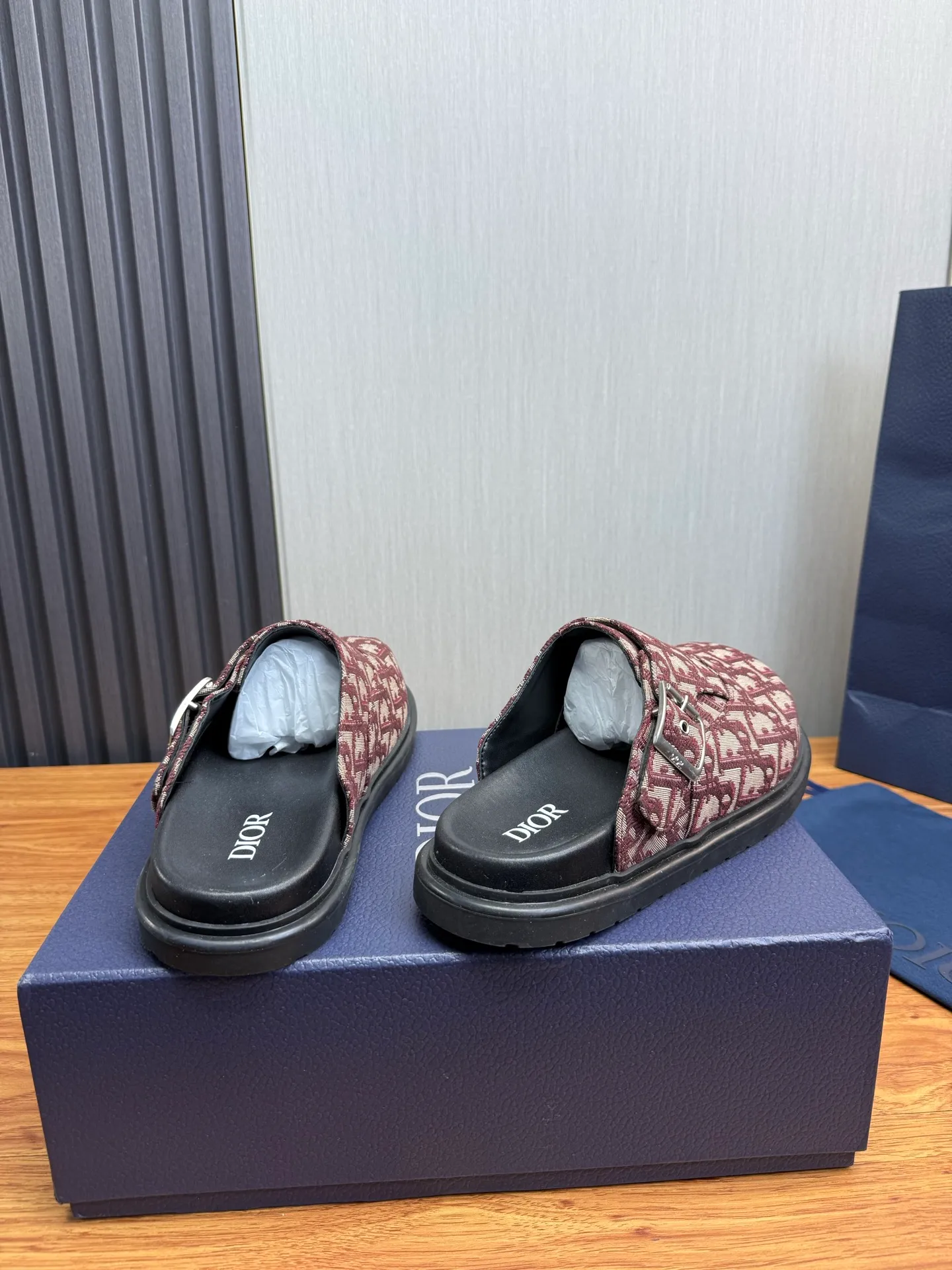 Men's men's shoes 420💰 Dior. Men's slippers🩴Official website 1:1 production 38-45 yards 45 46 🉑️Customized original material shipped✅